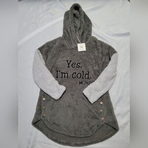 Noracora fuzzy fleece sweat shirt